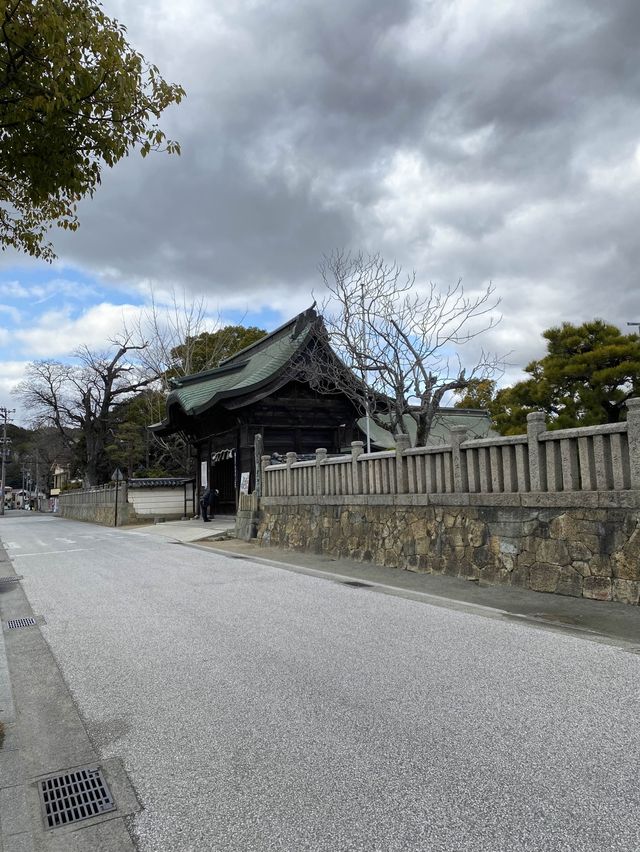 ふわふわカステラと塩を利かせた自家製白あんが最高に美味しい一口カステラ