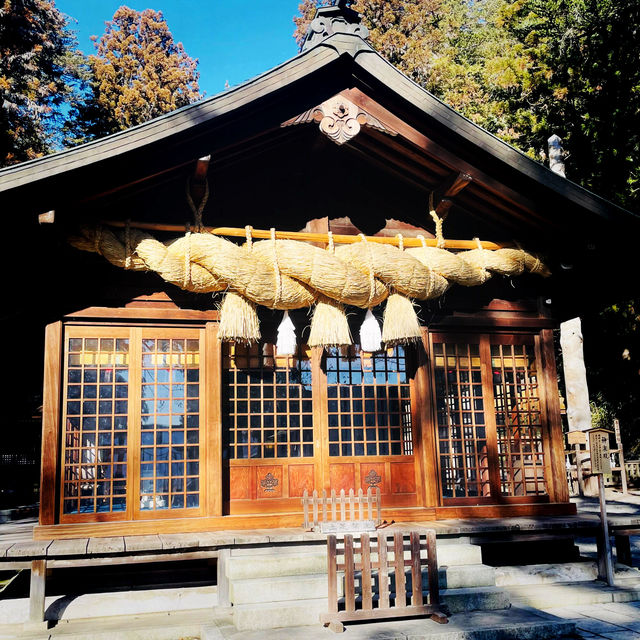 【長野県/下諏訪　全国に2.5万社ある諏訪神社の総本社『諏訪大社』の１つ⛩️】