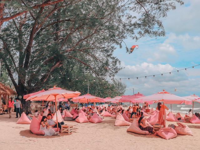 Tutu Beach (ทูทู่บีช) 