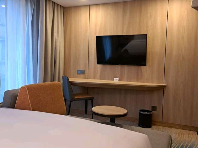 Holiday Inn Express & Suite Bangkok Central Pier 