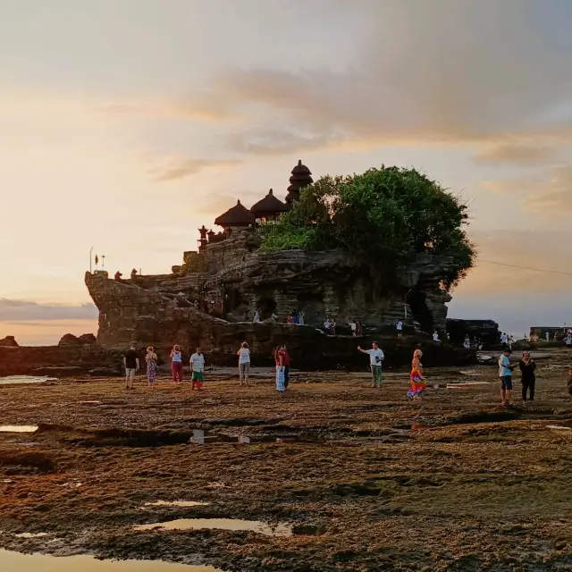 Most Famous Temple On Bali: Tanah Lot