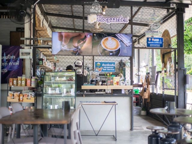 พรหมโลก แคมป์ไซต์ คาเฟ่