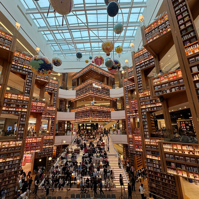 Byeolmadang Library Starfield Suwon