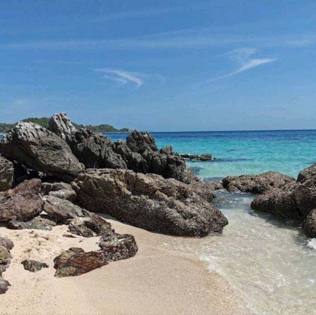 「泰國小珊瑚島Ta Yai Beach」：美麗海灘，芭堤雅自由行