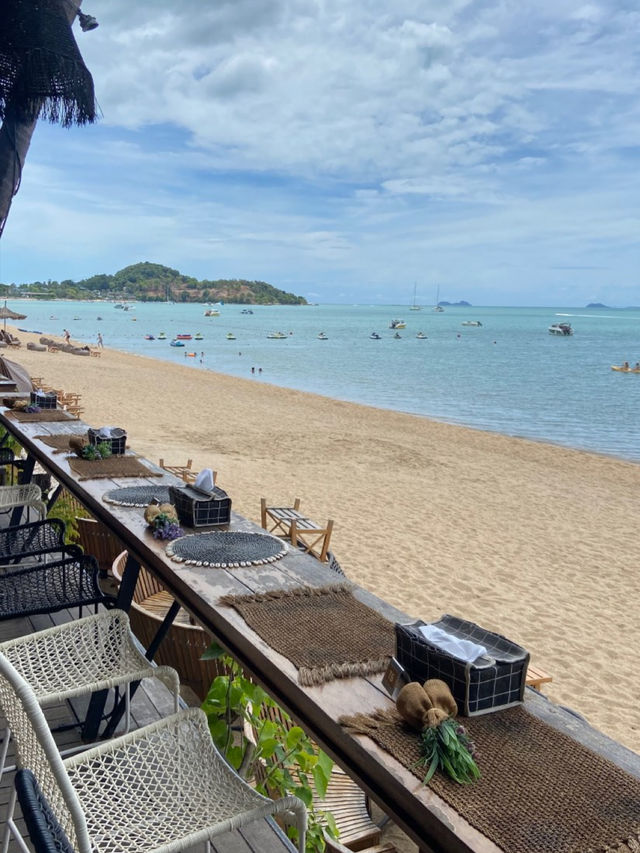 “Coco Tam” เช็คอินร้านดังบนเกาะสมุย 🌴