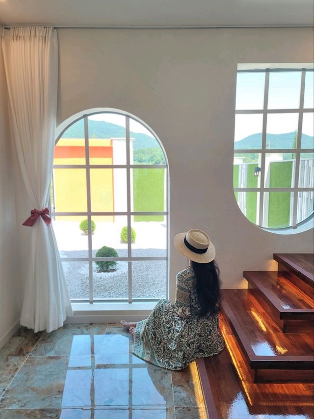 컬러감과 인테리어가 역대급인 보성 신상 풀빌라💜