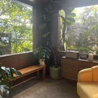คาเฟ่ Little Hide Out Cafe