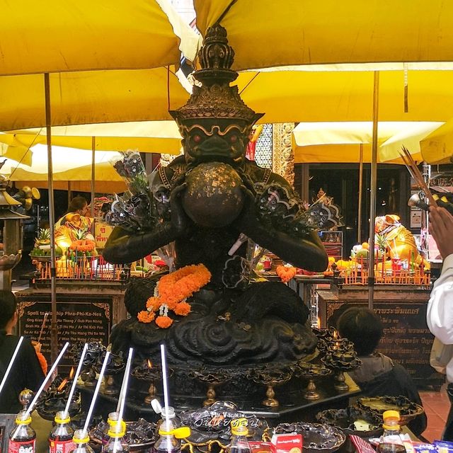 ไหว้พระพิฆเนศที่แยกห้วยขวาง