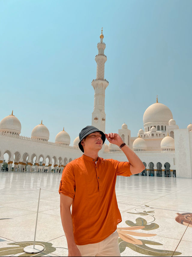 The Sheikh Zayed Grand Mosque - Abu Dhabi