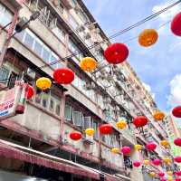 🏮 Dive into the Night: The Ultimate Temple Street Experience in Mong Kok! 🏮 