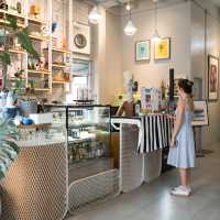ฉันท์ Studio & Cafe 