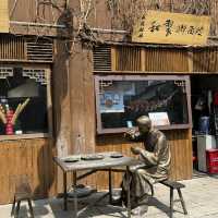 Strolling through Luoyi Ancient City in Hanfu: A Journey Back to the Tang Dynasty!