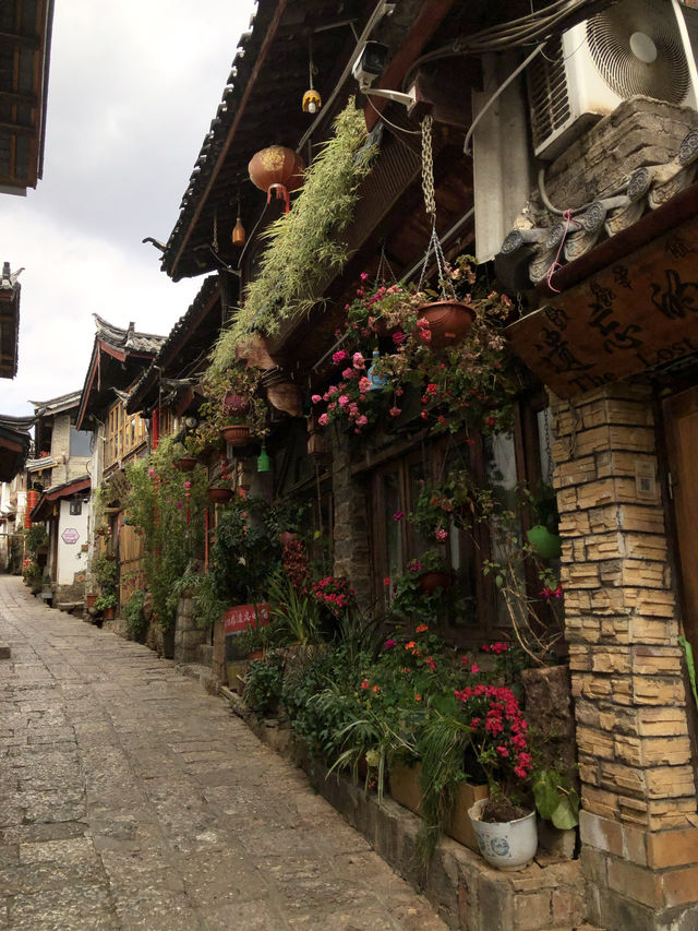 Tips For The Best Day at Lijiang Old Town 🇨🇳✨