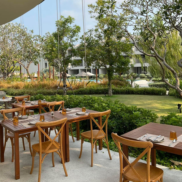 VALA Hua Hin บูทีค บีชรีสอร์ทสวยริมทะเลชะอำ