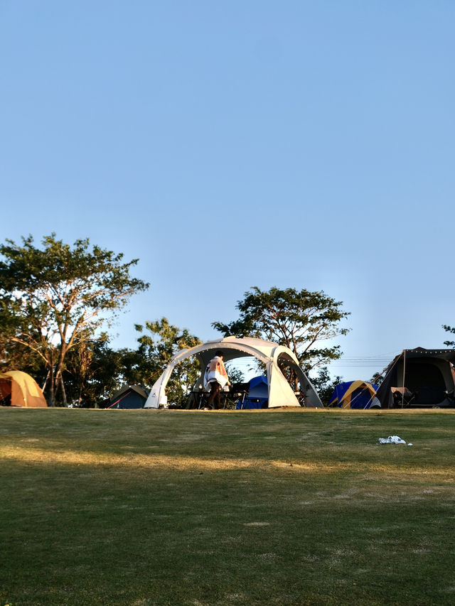 ลานกางเต็นท์สุดชิล ไร่ภูนับดาว มวกเหล็ก ⛺️🌲