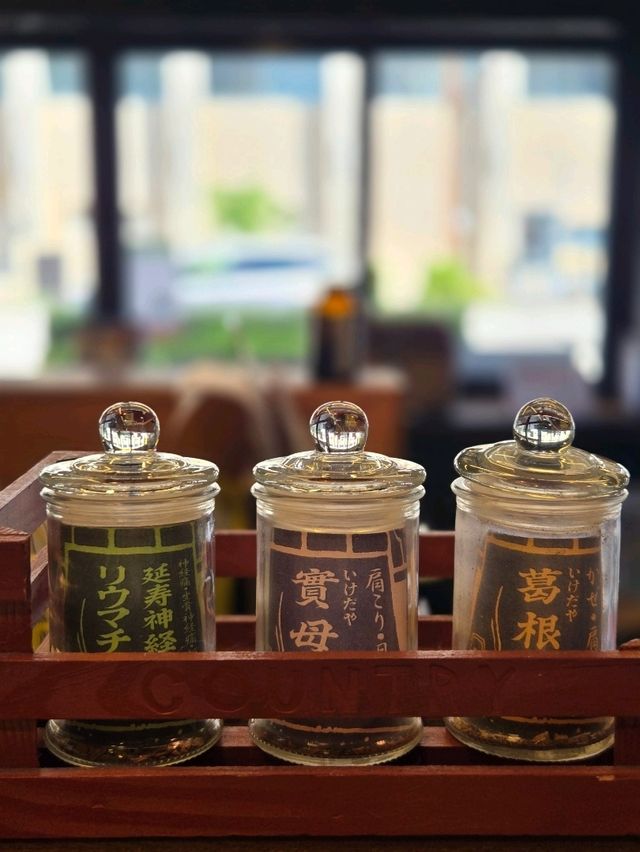 富山の老舗薬屋さんで丸薬製造体験！