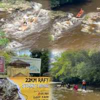 Thrills and Tradition: The Excitement of Padawan Raft Safari