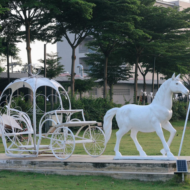 The Cavalli Casa Resort พักผ่อนอยุธยา