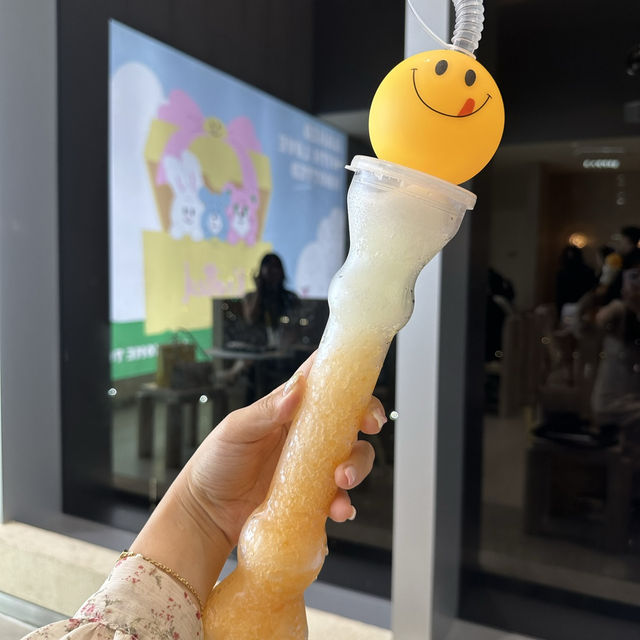 귀여운 케이크와 감성 가득한 굿즈, 잠실 롯데월드몰 노티드에서 만나는 달콤한 순간