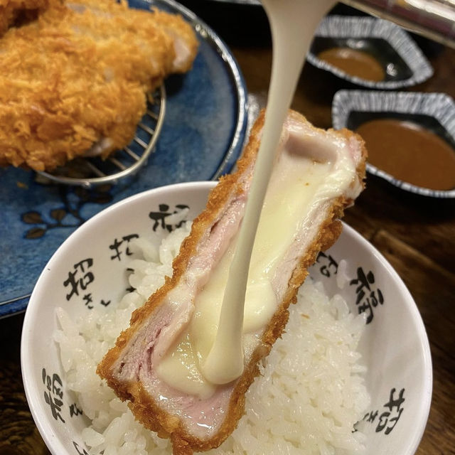 【韓国】ホンデにあるチーズトンカツが絶品の『HONKAZ 弘大店』