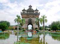 Patuxay - Victory Monument ประตูชัย เวียงจันทน์