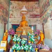 พระนอนองค์ใหญ่ วัดกู้