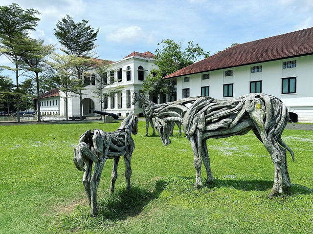 Exploring Muzium Sultan Abu Bakar (Muzium Pahang)