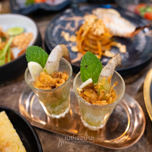 บุฟเฟ่นานาชาติที่มีของทานเยอะมาก อร่อยฟินเลย