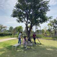 Roccia Cafe Kanchanaburi ใกล้สะพานข้ามแม่น้ำแคว
