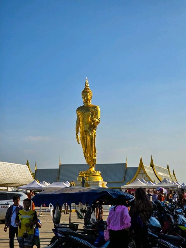 วัดพุทธพรหมยาน ไหว้พระที่วัดเกาะกลางน้ำขอพรปีใหม่