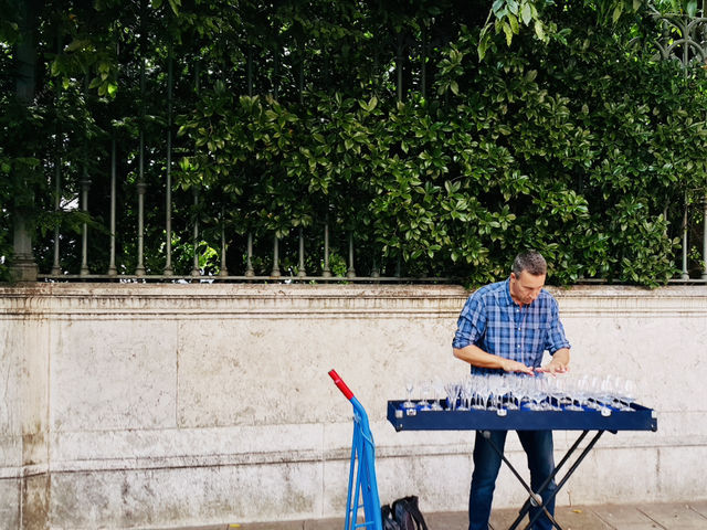 Street Performances in Venice: A Honeymoon Delight