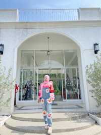 Cloudy White Lansaka - คาเฟ่สีขาว นครศรีธรรมราช