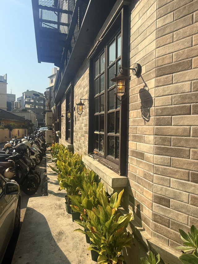 台中｜一甲子自來水老宿舍變身文創聚落 綠園道旁綠光計劃
