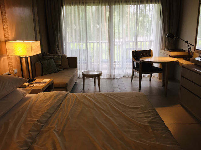 Dusit Thani Krabi Beach Resort ที่พักหรู ติดทะเล