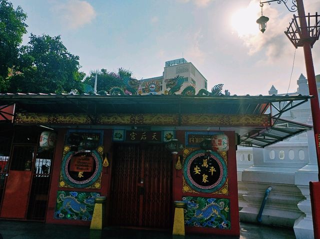 泰國曼谷湄南河畔鮮花市場雕像公園古跡寺廟一日遊行程，適合打卡拍照📸