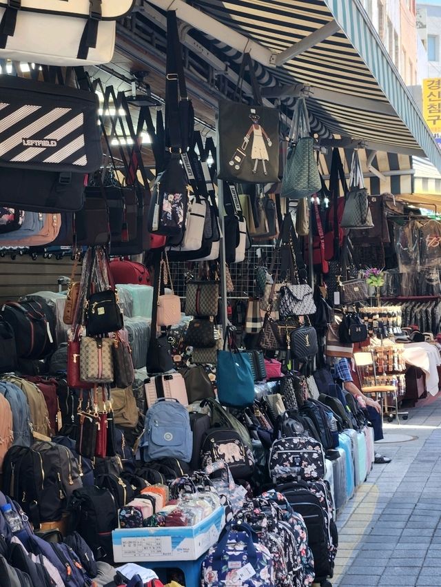 구제골목, 먹거리골목, 잡화까지 다양한 볼거리가 있는 국제시장✨️
