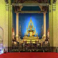 Wat Benchamabophit: The Marble Temple's Timeless Beauty