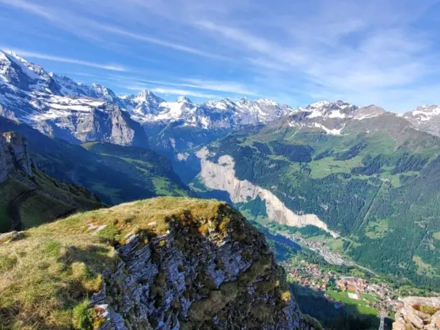 [🇨🇭スイス] ウェンゲン — アルプスの魅力溢れる美しい山岳リゾート