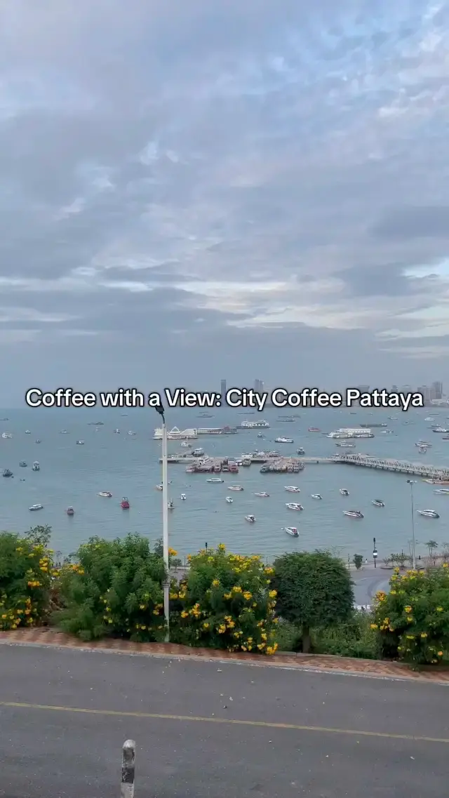Coffee with sea view: City Coffee Pattaya