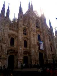 【イタリアのミラノとフィレンツェで過ごす魅力的な旅✨】