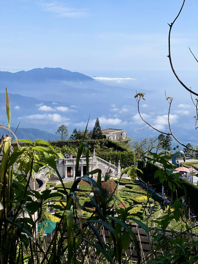 บานาฮิลส์ (Ba Na Hills) – ดินแดนมหัศจรรย์แห่งเวียด