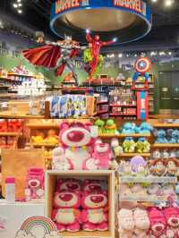ร้านดิสนีย์ที่ใหญ่ที่สุดในโลกที่เซี่ยงไฮ้ 