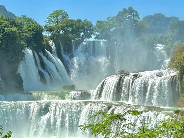 Detian Waterfall – Asia’s Largest Transnational Waterfall Detian Waterfall – Asia’s Largest Transnational Waterfall