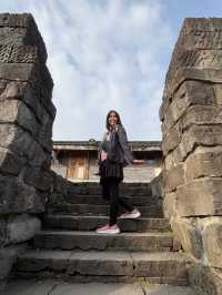 จุดถ่ายรูปลับๆกับกำแพงเมืองโบราณที่ Dujiangyan 