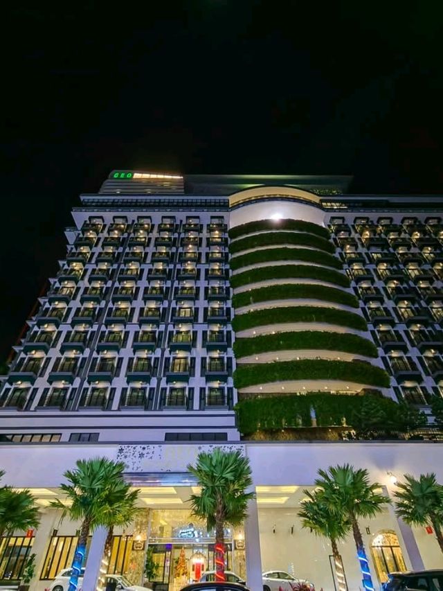 "GEO Resort Genting: Mountain Elegance & Modern Comfort Beneath the Clouds"