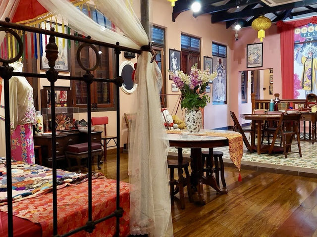 🏛️✨ Kapitan Chung Thye Phin Building: Ipoh’s Forgotten Palace of Opulence ✨