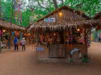 ตลาดโอ๊ะป่อย Oh Poi Market