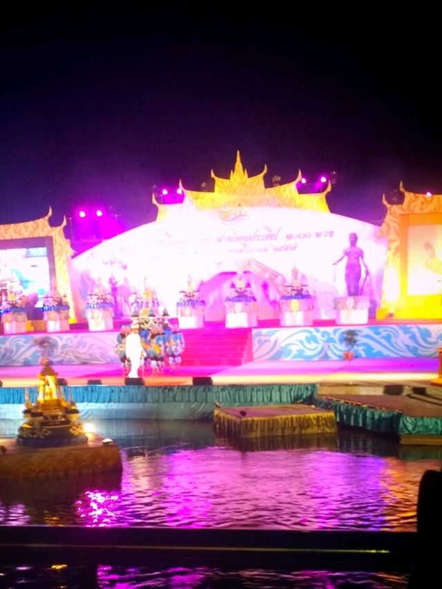งานลอยกระทงสายจังหวัดตาก