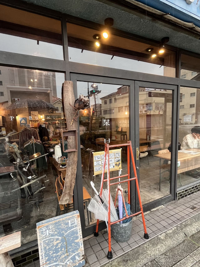 【長野県】松本市にあるブックカフェ📚