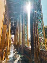 วัดพระแก้วสุดยอดสถานที่ศักดิ์สิทธิ์ที่ต้องมาเยือน